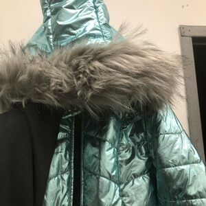 Women's Shiny Teal Puffer Jacket with Faux Fur Trim